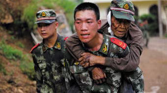 Một ngày sau trận động đất 6,5 độ richter tại Vân Nam, Trung Quốc: 398 người thiệt mạng