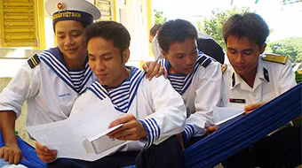 Những người lính đảo mang dáng hình Tổ quốc