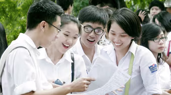 Bộ trưởng Bộ GD-ĐT khẳng định: Đề thi tốt nghiệp sẽ không gây “sốc”