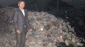 Hòn đá thải giúp kẻ lầm đường làm lại cuộc đời