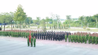 Đề cao điều lệnh, võ thuật, củng cố sức mạnh lực lượng Cảnh sát Cơ động Hà Nội