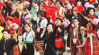 Con người luôn là trung tâm trong tiến trình phát triển ở Việt Nam 