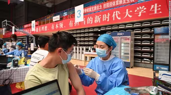 Trung Quốc: Người chưa tiêm vaccine ngừa Covid-19 không được vào bệnh viện, công viên, trường học… 