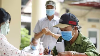 Việt Nam đặt phát triển xã hội làm trung tâm của chiến lược phục hồi sau đại dịch Covid-19