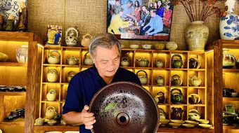 Nghệ nhân gốm Tô Thanh Sơn: Gốm Bát Tràng biến hóa nhưng vẫn giữ hồn cốt dân tộc 