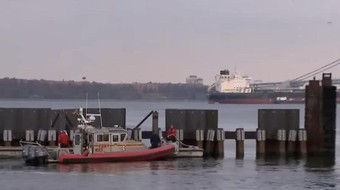 Vụ lật thuyền gần Đảo Staten, Mỹ khiến 3 người thiệt mạng, 1 người mất tích