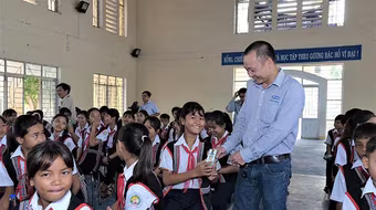 Quỹ sữa Vươn cao Việt Nam 2021 của Vinamilk sẽ có thêm 31.000 ly sữa từ sự tham gia của cộng đồng