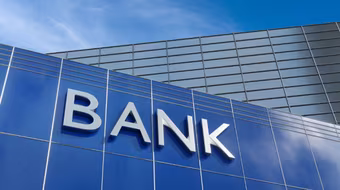 9 tháng đầu năm 2023: Ngân hàng nào dẫn đầu tăng trưởng doanh thu?