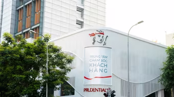 Prudential bồi thường bảo hiểm cho hai công nhân gặp nạn trong vụ tai nạn lao động tại Yên Bái