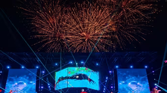 Concert của siêu sao G-DRAGON thăng hoa giữa đại dương ánh sáng Ocean City