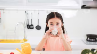 Trẻ biếng ăn: Dùng Vinamilk Probi Cam hàng ngày có hỗ trợ con ăn ngon?