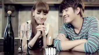 Sau scandal "có con ngoài giá thú", Ngô Kiến Huy làm MV bên hotgirl mới