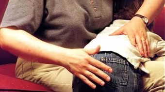 Phẫn nộ vì người cha giết con 4 tháng tuổi do chơi games... quá mệt!