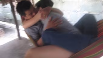 Choáng với cà phê võng "sung sướng" ở Bình Dương