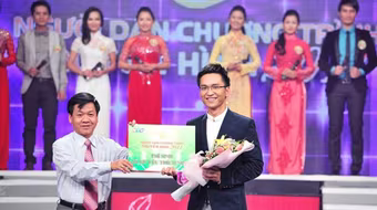 Khởi động chương trình "Người dẫn chương trình truyền hình 2012"
