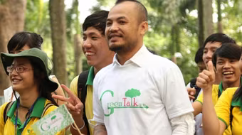 Thí sinh và HLV Giọng hát Việt đạp xe vì người khuyết tật