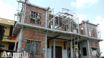 Sập giàn cốt pha, 5 người bị thương nặng