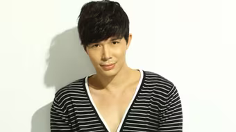 Sau màn "chơi đẹp" với HH Ngọc Hân, Nathan Lee sắp thành "thảm họa"?