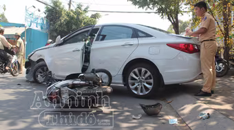 Tai nạn giao thông liên hoàn, một thiếu nữ nhập viện