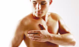 Nam giới Anh thích thu nhỏ ngực