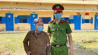 [Tin nhanh sáng 23-6-2021] Bắt giữ đối tượng U80 bị truy nã về tội giết người sau 23 năm lẩn trốn