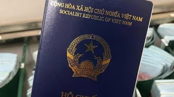 Bộ Ngoại giao cập nhật tình hình xử lý hộ chiếu mẫu mới