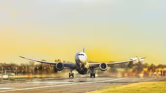 Máy bay chở khách của Mỹ hạ cánh khẩn cấp ở Cuba