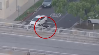 Bị cảnh sát truy đuổi gắt gao, nghi phạm bỏ lại xe rồi tẩu thoát