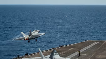 Điều hiếm khi xảy ra trong cuộc tập trận chung Mỹ - Nhật Bản - Hàn Quốc