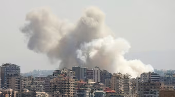 Israel không kích dữ dội Hezbollah ở Lebanon, hàng trăm người thương vong