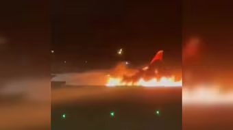 Động cơ máy bay Nga bốc cháy sau khi hạ cánh tại Thổ Nhĩ Kỳ