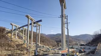 Sập cầu tại công trường xây dựng đường cao tốc ở Hàn Quốc, 3 người chết