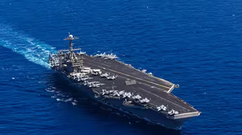 Mỹ tiến hành cuộc không kích lớn nhất từ trước đến nay từ tàu sân bay