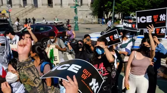 Biểu tình phản đối chính sách nhập cư của Tổng thống Trump lan rộng tại Mỹ