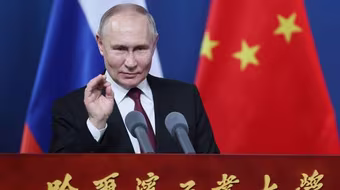 Cháu gái Tổng thống Nga Putin nói tiếng Trung trôi chảy
