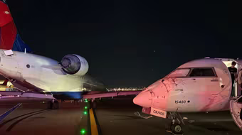 Video hai máy bay chở khách va chạm tại Mỹ