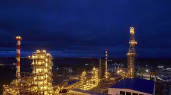 UAV Ukraine tấn công mục tiêu cách xa hơn 2.000km trong lãnh thổ Nga