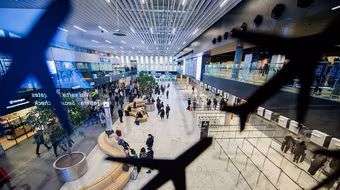 Sân bay Vilnius ở Litva phải tạm dừng hoạt động