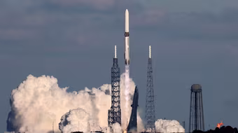 Tên lửa đẩy khổng lồ New Glenn mang 2 tàu vũ trụ hướng đến Sao Hỏa