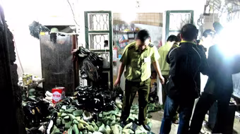 Triệt phá xưởng sản xuất giày quân trang giả