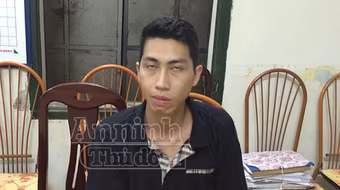 Mang ma túy, gặp “141” định “lỉnh” vào đám đông chạy trốn