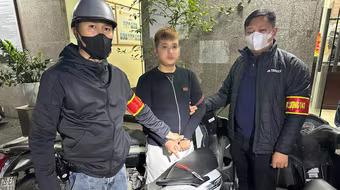 Lực lượng 141 liên tiếp phát hiện các "quái xế" mang hung khí trong đêm 