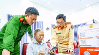 Hà Nội: Tập trung làm sạch dữ liệu phương tiện và giấy phép lái xe