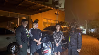 Bắt hai thanh niên mua ma túy về sử dụng 