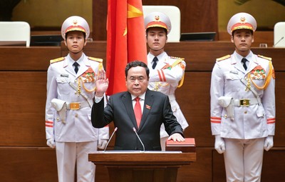 Chủ tịch Quốc hội Trần Thanh Mẫn: “Tôi nguyện cống hiến hết sức mình, phụng sự Tổ quốc, phục vụ nhân dân”
