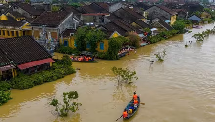 Ngập lụt diện rộng tại các tỉnh Gia Lai, Đắk Lắk, Khánh Hòa còn tiếp diễn