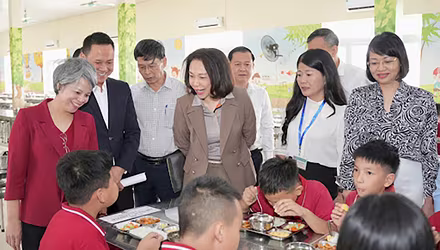 Xử lý nghiêm vụ việc liên quan suất ăn bán trú không đảm bảo an toàn thực phẩm