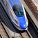 Đoàn tàu cao tốc Shinkansen bị mắc kẹt trong 12 giờ ở Nhật Bản