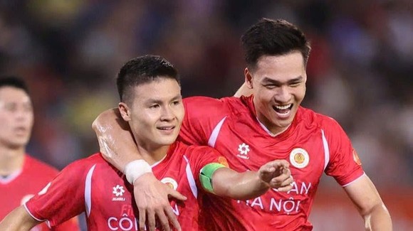 Quang Hải giúp CLB Công an Hà Nội dẫn đầu V-League