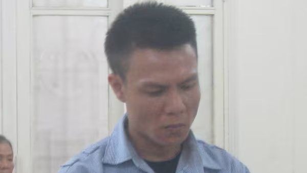 Tên cướp tấn công cô gái có cả "rổ"… án từ